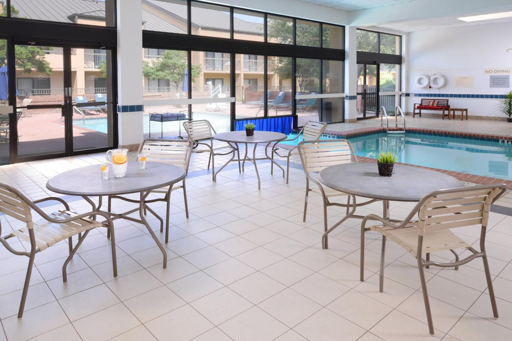 Courtyard Dallas Las Colinas Ървинг Екстериор снимка