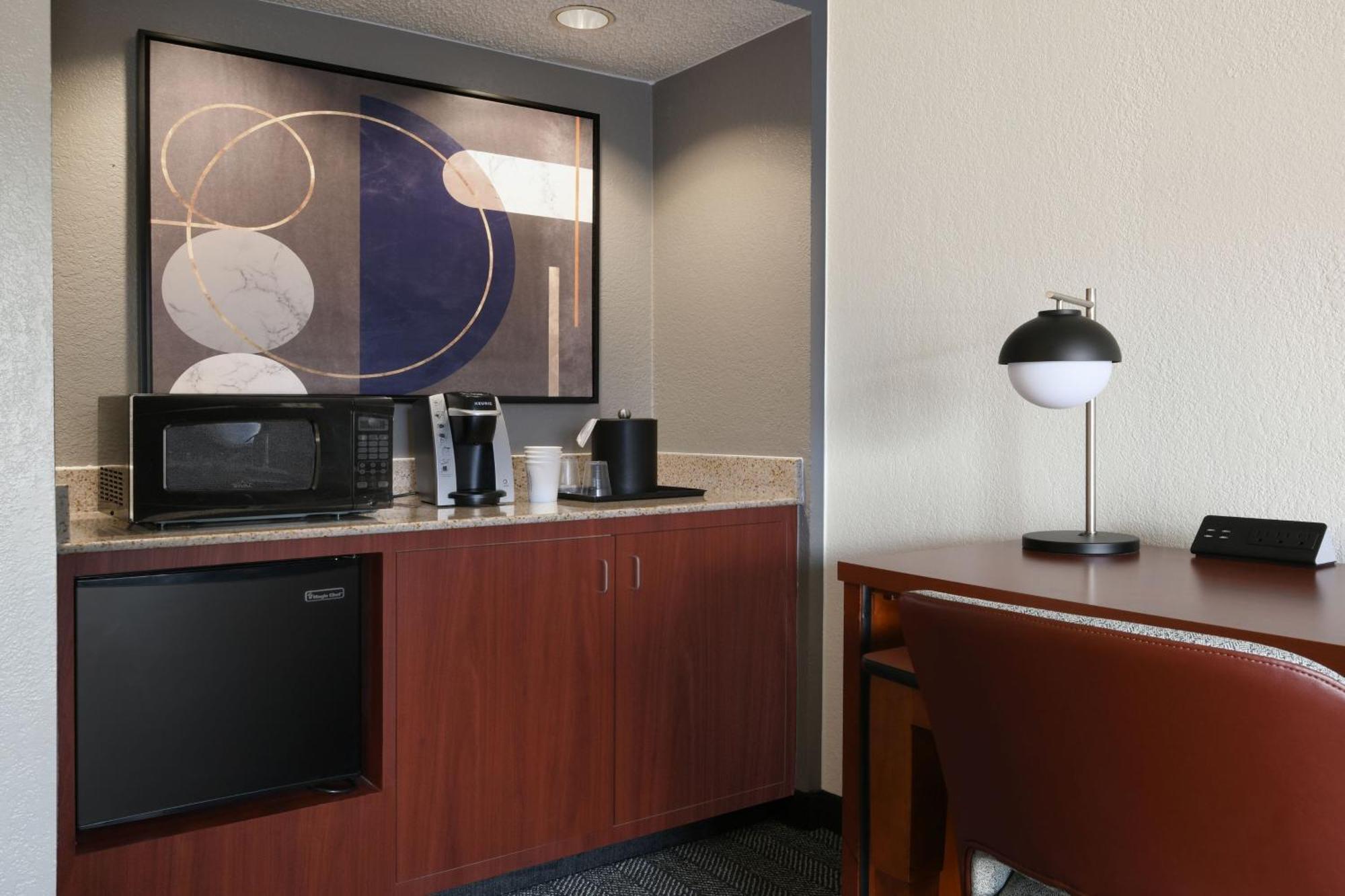 Courtyard Dallas Las Colinas Ървинг Екстериор снимка